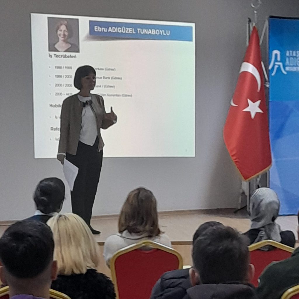 Vakıf Başkan Yardımcımız Ebru ADIGÜZEL TUNABOYLU, Öğrencilerimizle İş Hayatına Dair Tecrübelerini Paylaştı