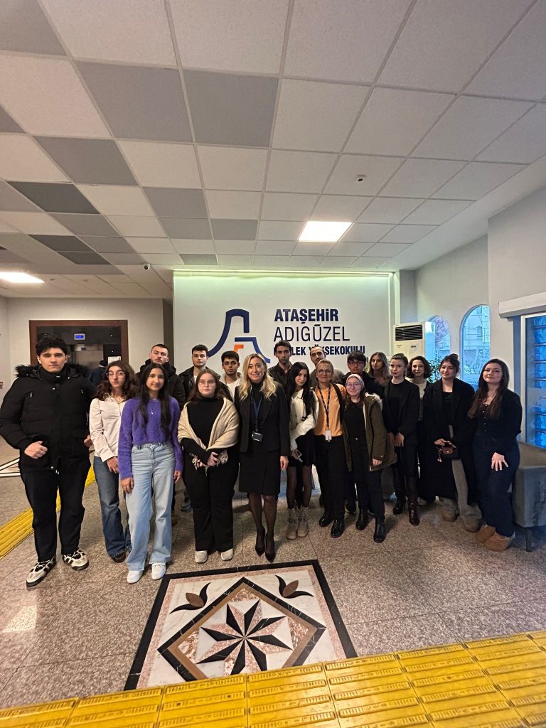 Kalite Topluluğu Öğrencileri Tanışma Toplantısında Buluştu